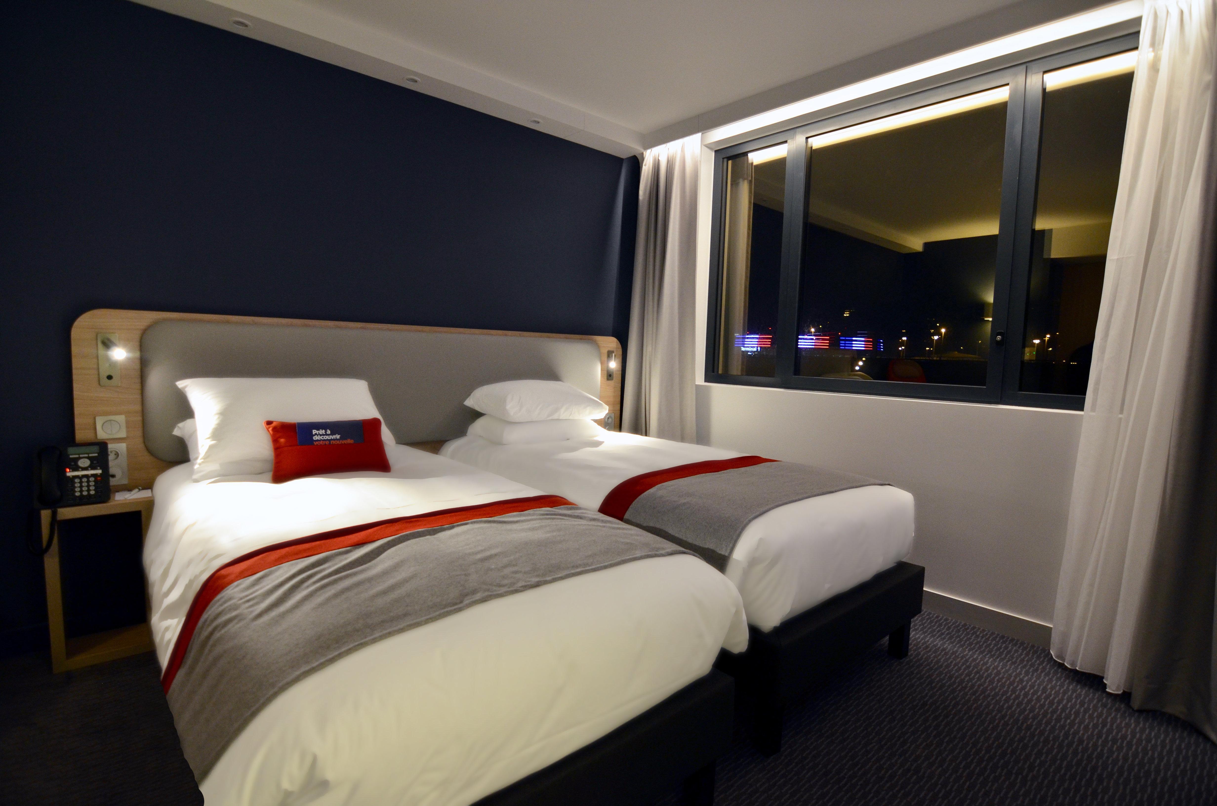 Holiday Inn Express - Paris - Cdg Airport By Ihg Roissy-en-France Exterior foto