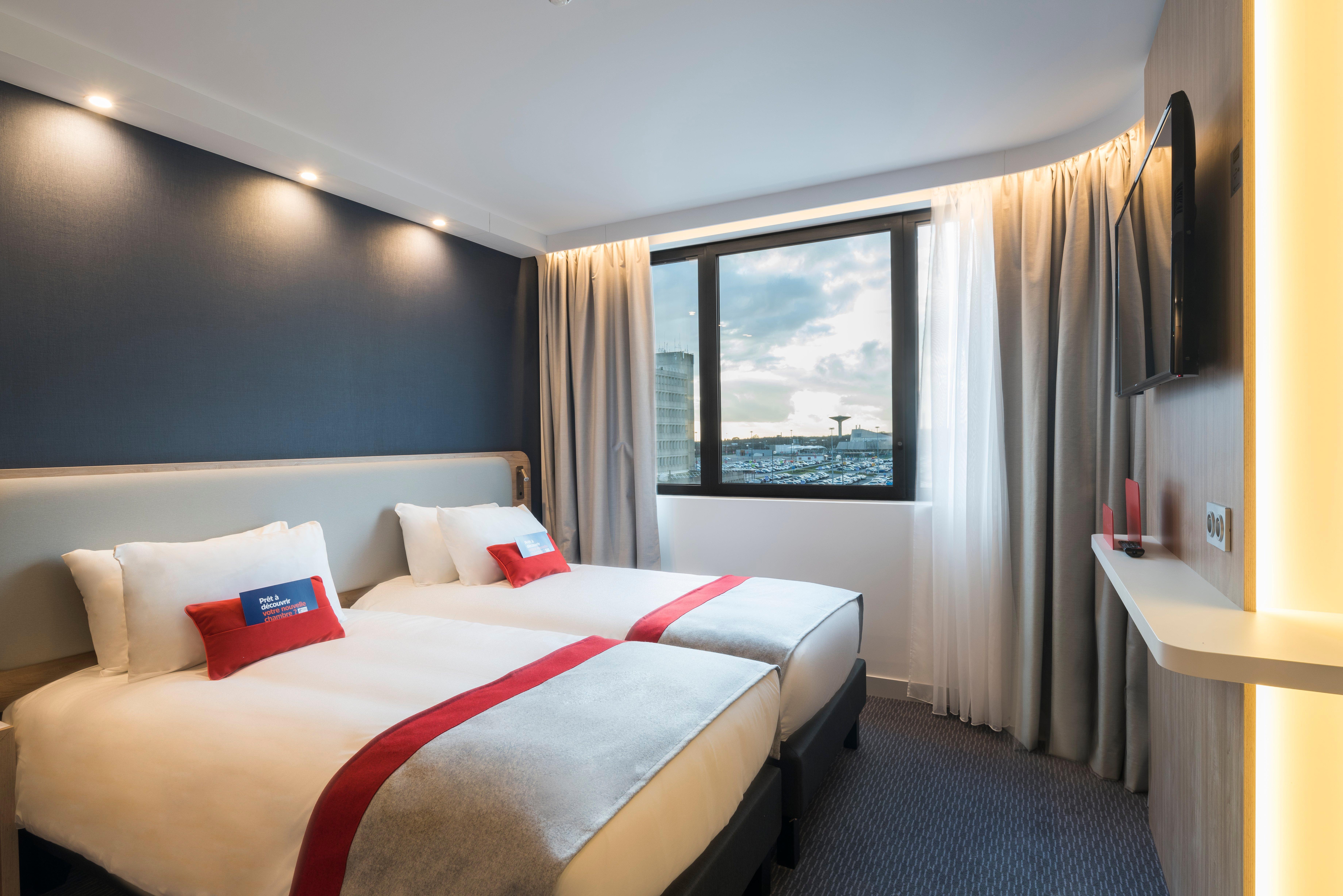 Holiday Inn Express - Paris - Cdg Airport By Ihg Roissy-en-France Exterior foto