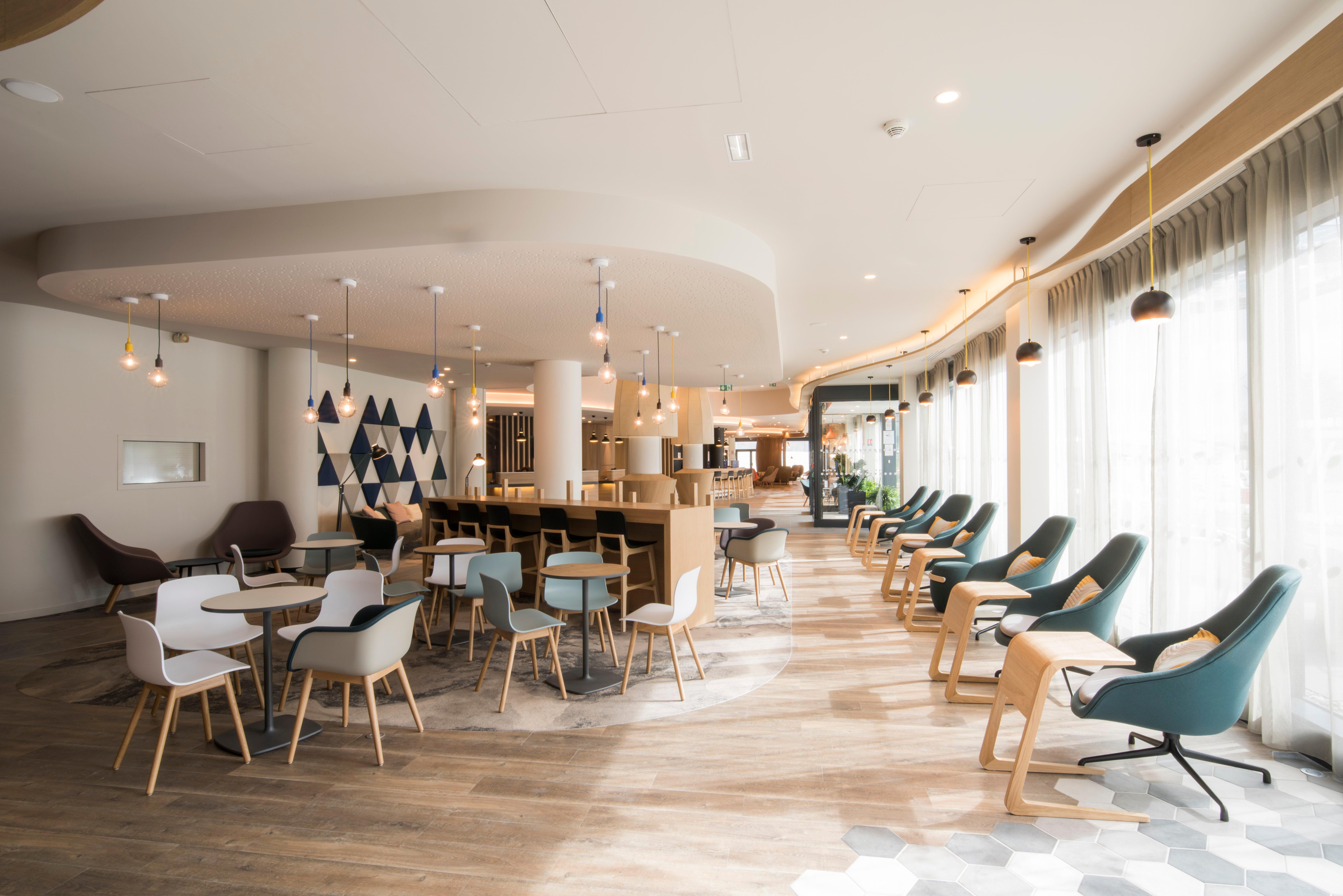 Holiday Inn Express - Paris - Cdg Airport By Ihg Roissy-en-France Exterior foto
