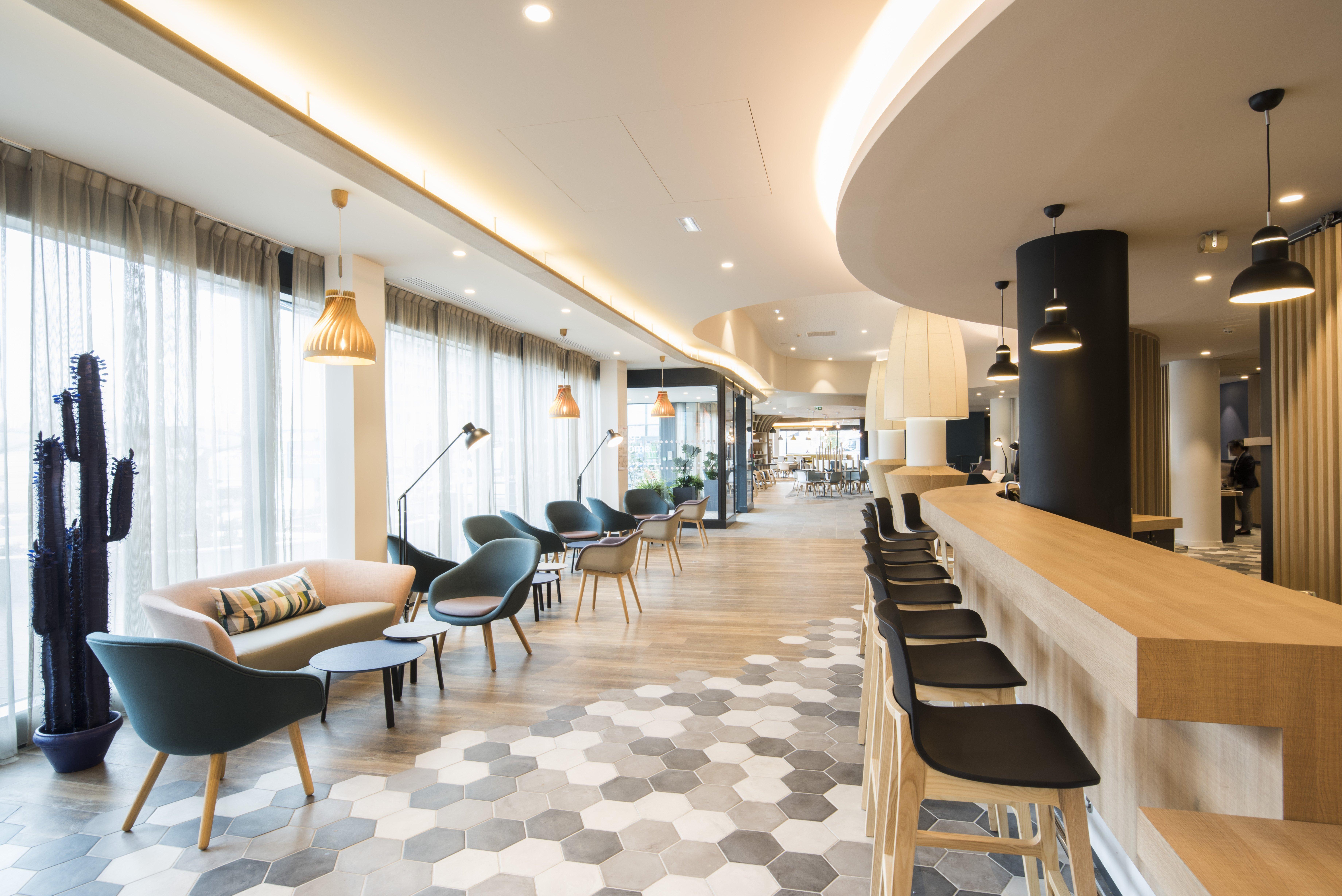 Holiday Inn Express - Paris - Cdg Airport By Ihg Roissy-en-France Exterior foto