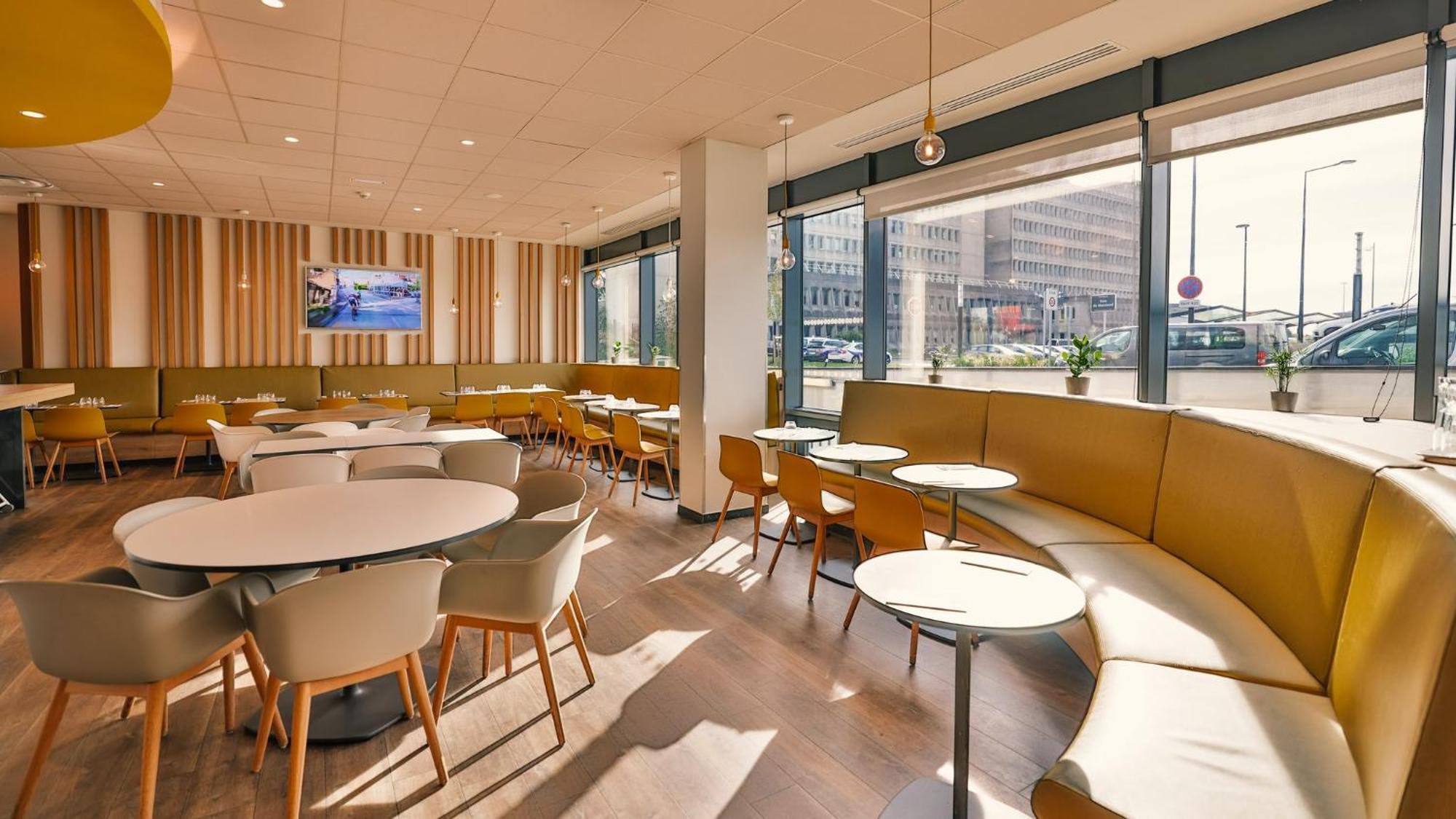 Holiday Inn Express - Paris - Cdg Airport By Ihg Roissy-en-France Exterior foto